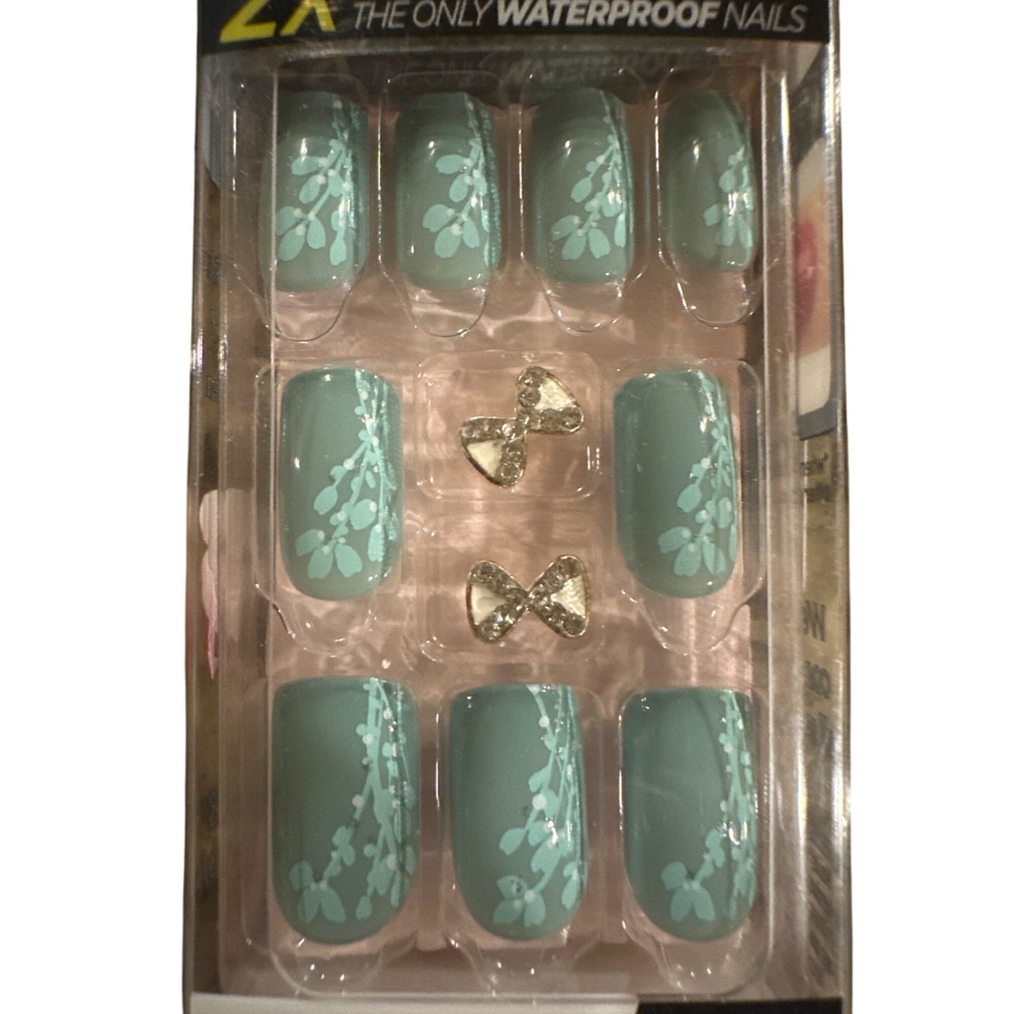ImPRESS 24 Nails Medium Square Glossy Teal + Baby Blue Floral +Silver Bow Charms