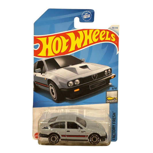 98/250 Hot Wheels Die-Cast Car Alfa Romeo GTV6 3.0 8/10 Factory Fresh Silver Red