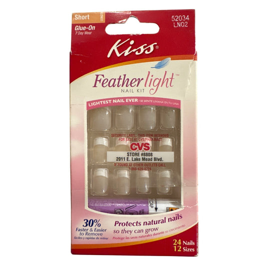 Kiss FEATHERLIGHT 24 Nails Short Square French Tip Natural+White Lightweight